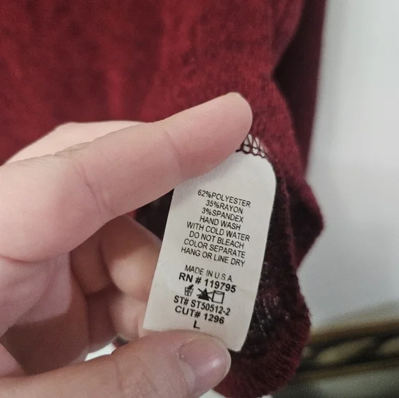 Alya Open Back Maroon Sweater! - Picture 4 of 6